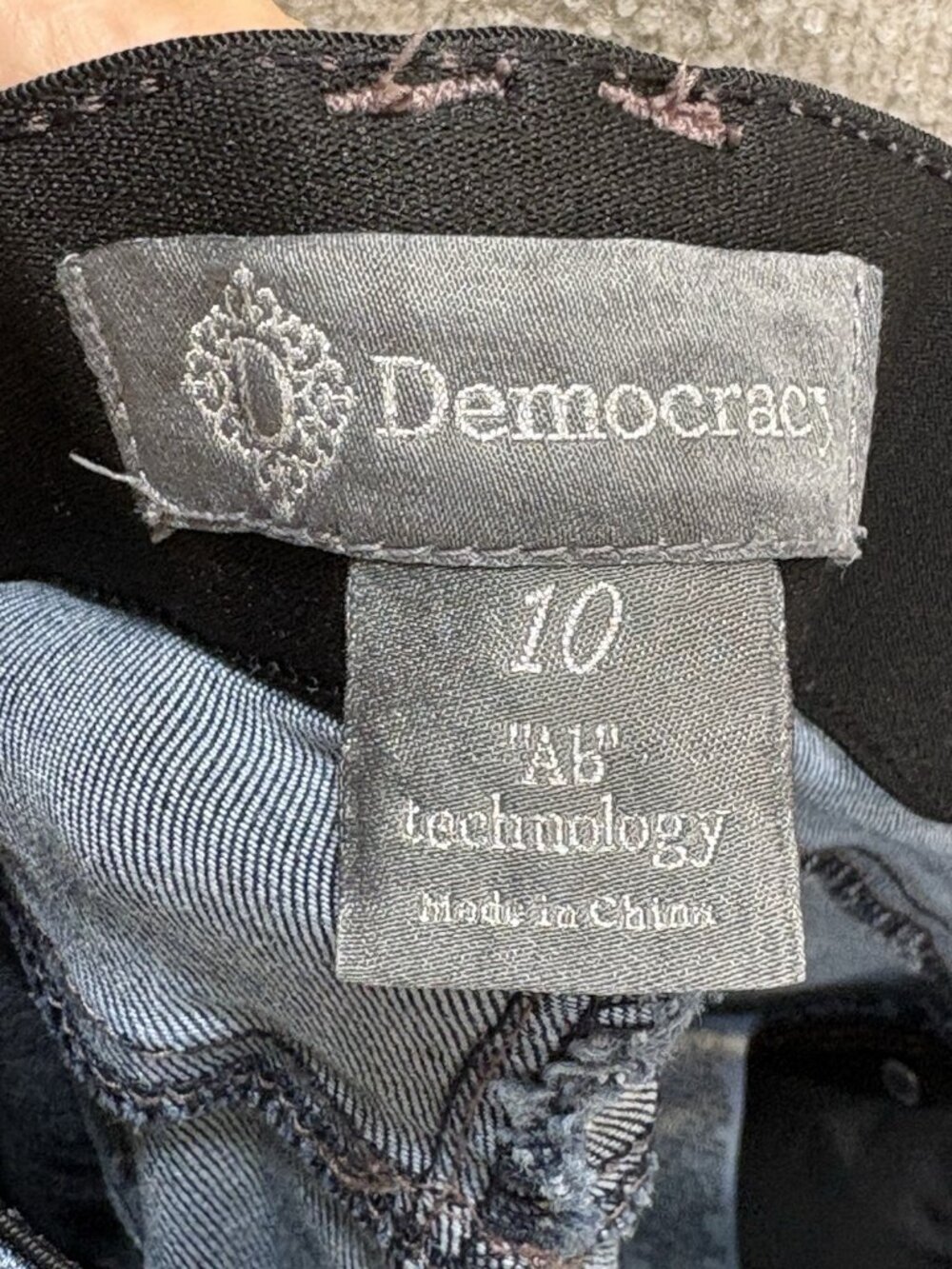 Democracy “Ab” Technology Women’s Jeans Blue Size 10 51% Cotton Gently Used - Picture 2 of 12